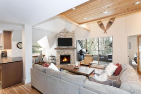 Gleneagle 1 | Townhome, 700m to Skiing, Near Free Village Shuttle, Fireplace, Secure Parking
